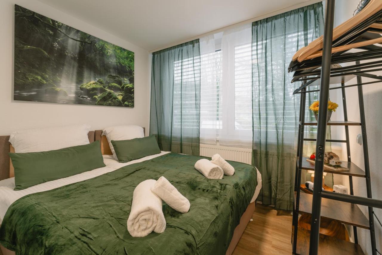 2-Zimmer Themen-Apartment Im Zentrum, Naehe Oper Bayreuth Esterno foto